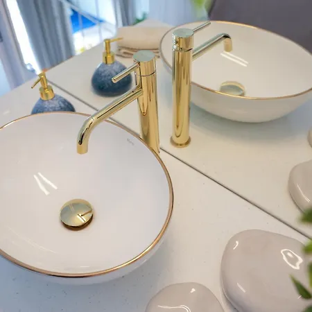 アパート Panorama エゲル